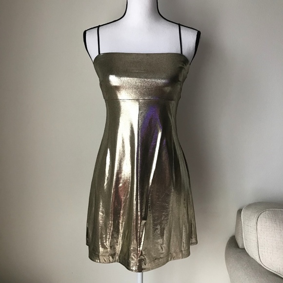 UO Silence & Noise Drita Metallic Shine Dress - Picture 5 of 8